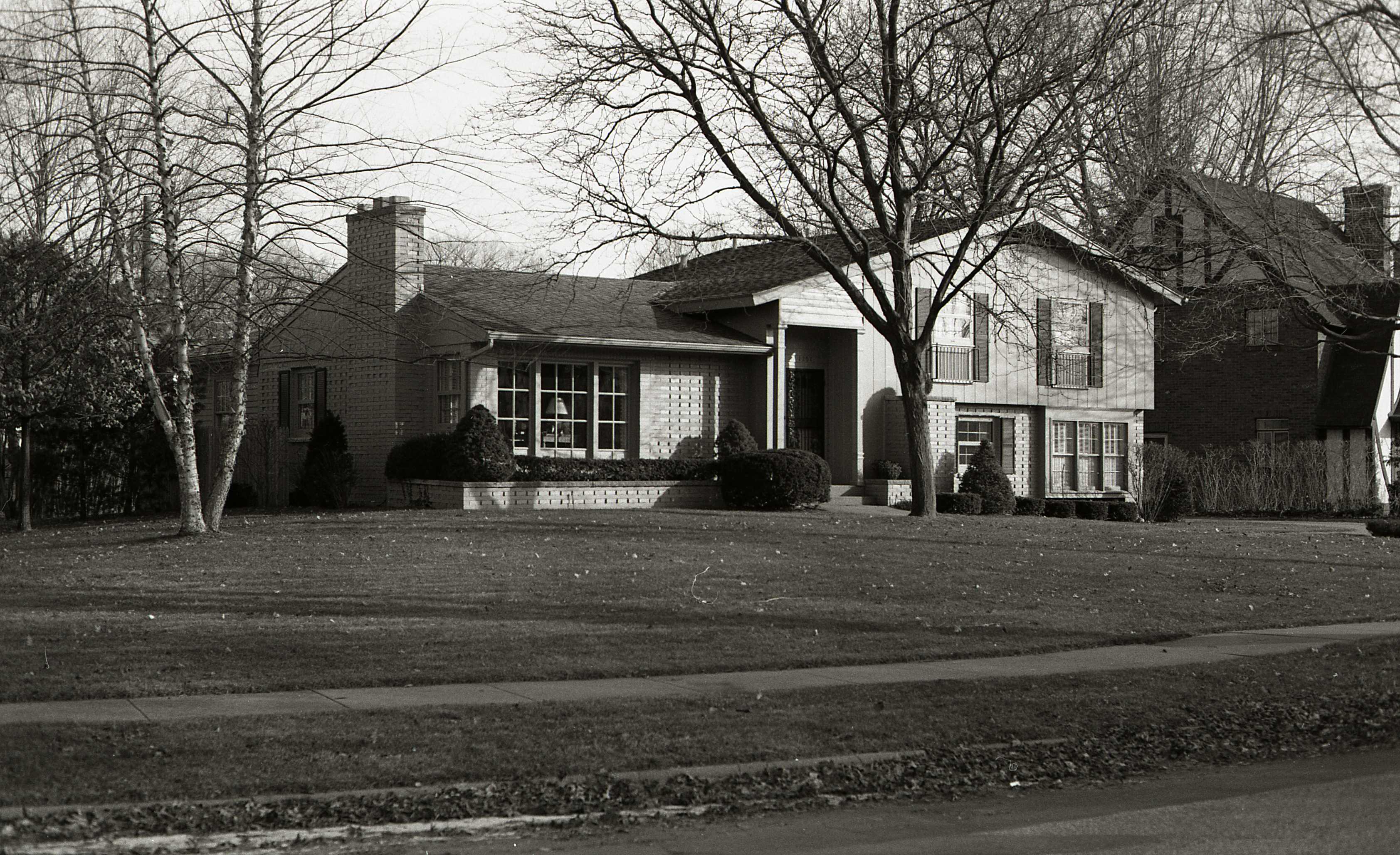 1207 East Wayne Street South